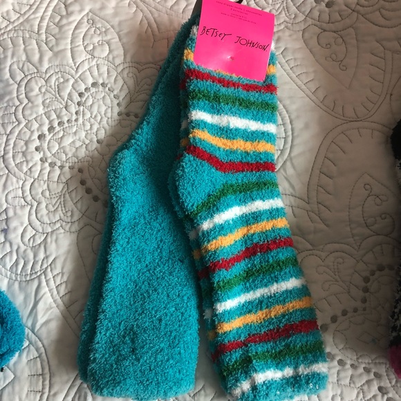Betsey Johnson Socks Set (2) 🎅🏻Stocking Stuffers - Picture 6 of 8